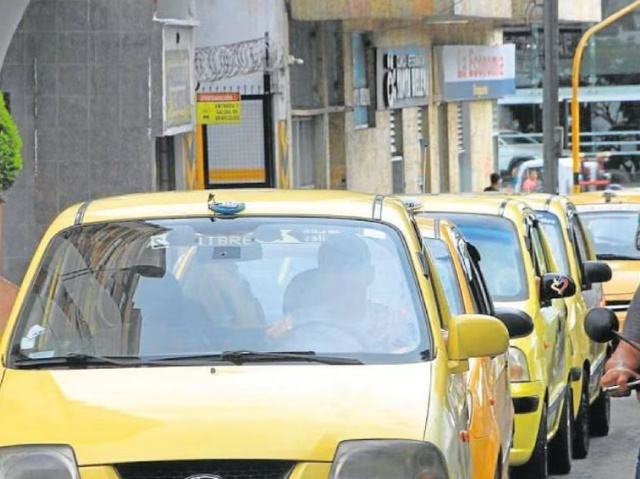 No hubo acuerdo con el Gobierno y taxistas se irían a paro