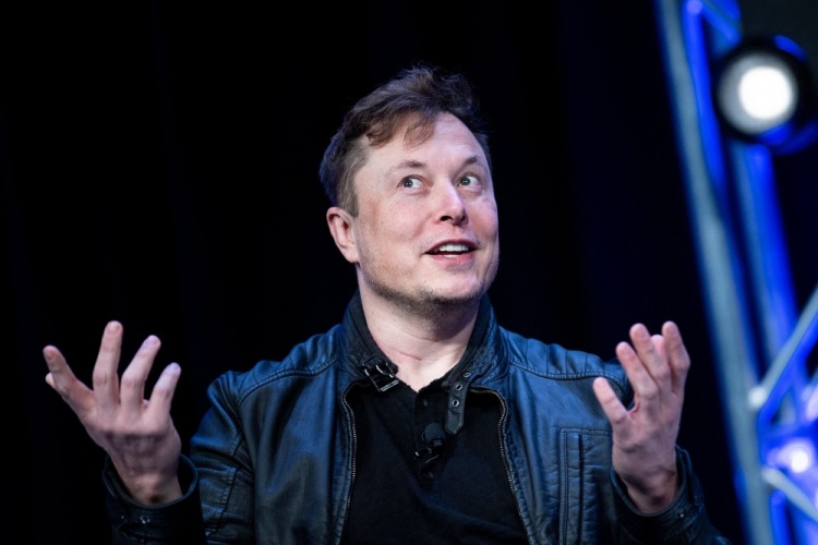 Elon Musk restablece las cuentas de Twitter de varios periodistas