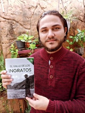 El sucreño Thiago Bettin se destaca con su obra "El Valle de los Ingratos"