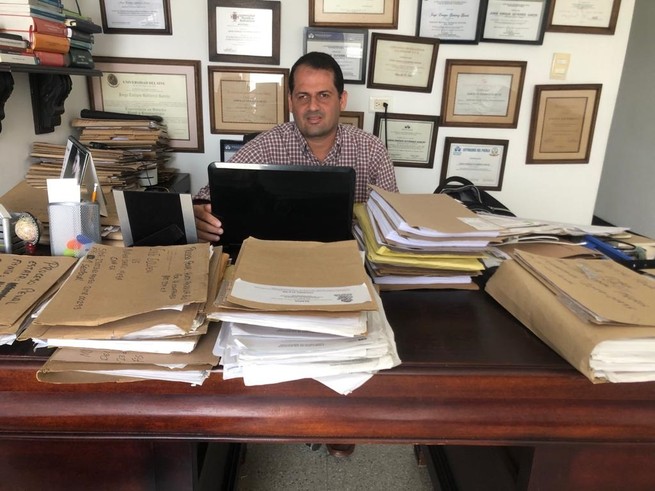 Fiscalía debe pagar por menor preso