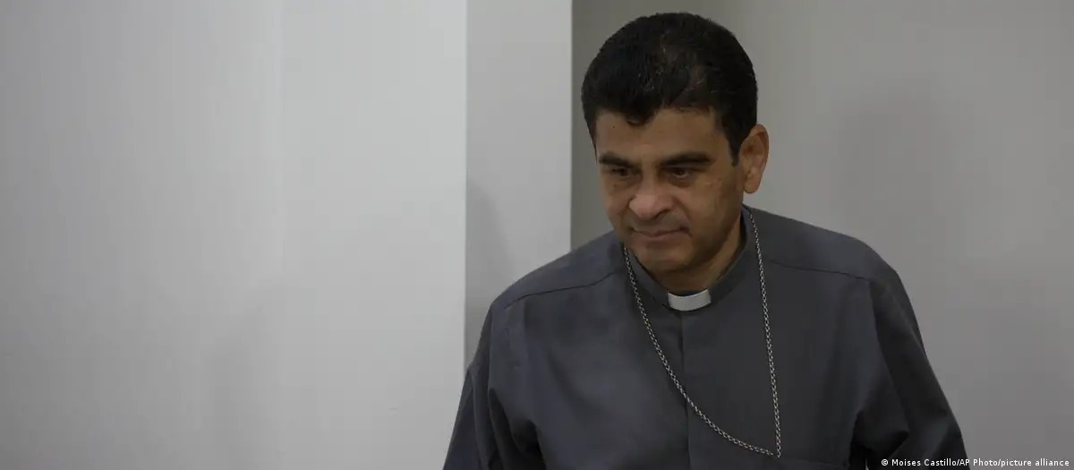Obispo nuevamente a la cárcel