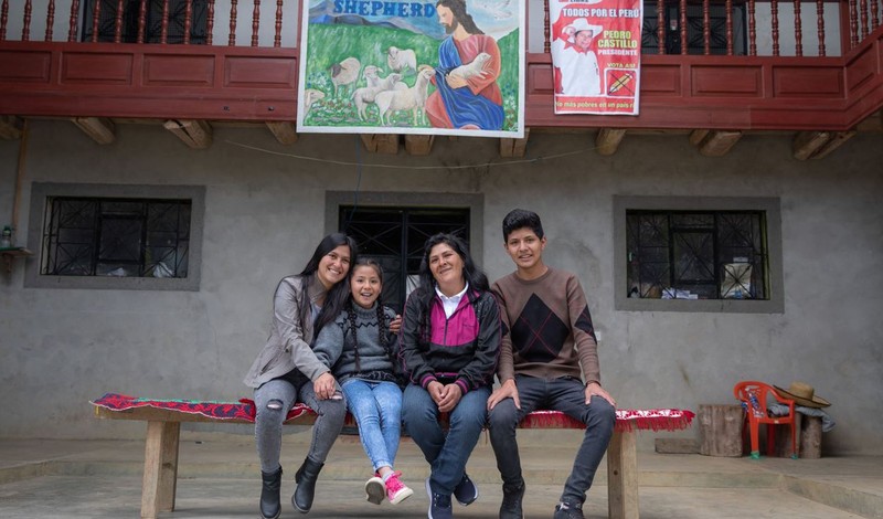 ¿Otorgaron asilo político a familia de Castillo?