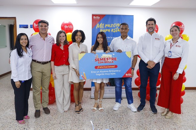 'Alumnos Brillantes' entregó las becas
