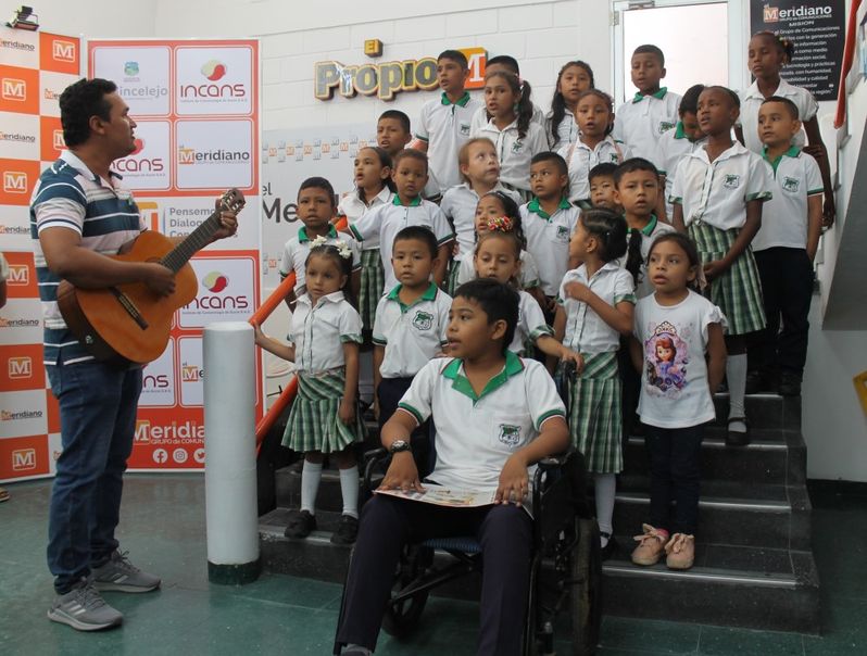 Bailaron y cantaron en El Meridiano