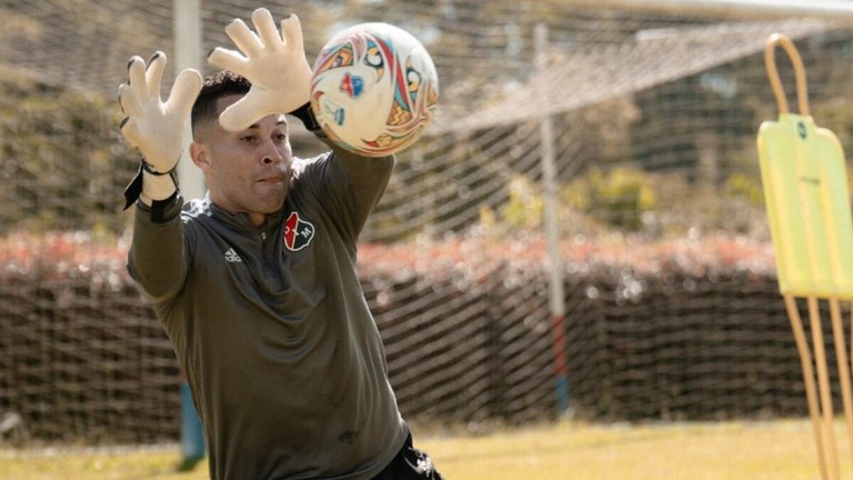 Lorenzo convocará un nuevo arquero para la tricolor