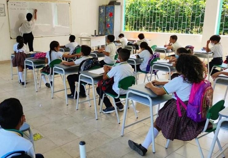 Más de 30 colegios iniciarán el 2024 con internet