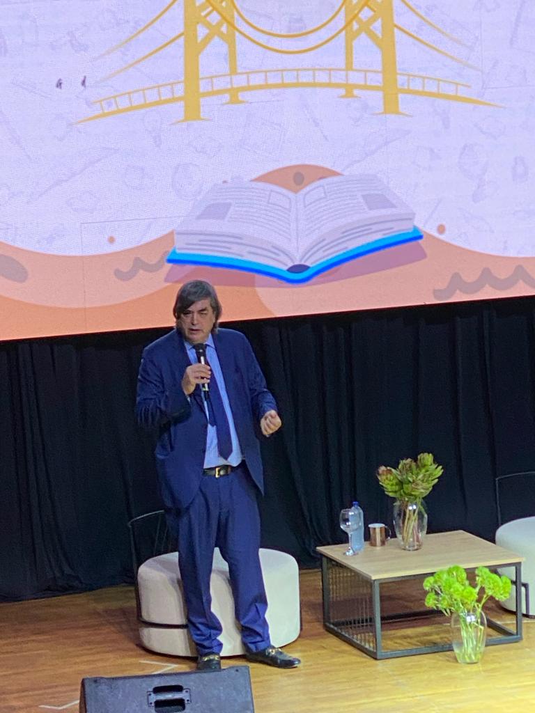 Cierre de genios de 'Un Río de Libros'