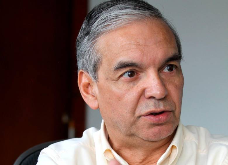 MinHacienda confirma alza en el precio de la gasolina