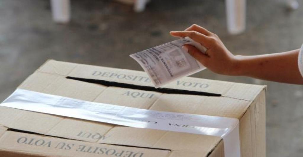 Investigan 211 denuncias por delitos electorales en Colombia