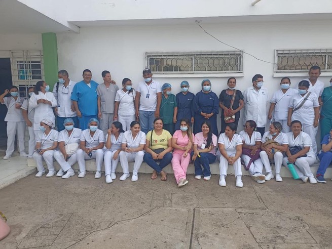 En el Hospital exigen pago de su salario