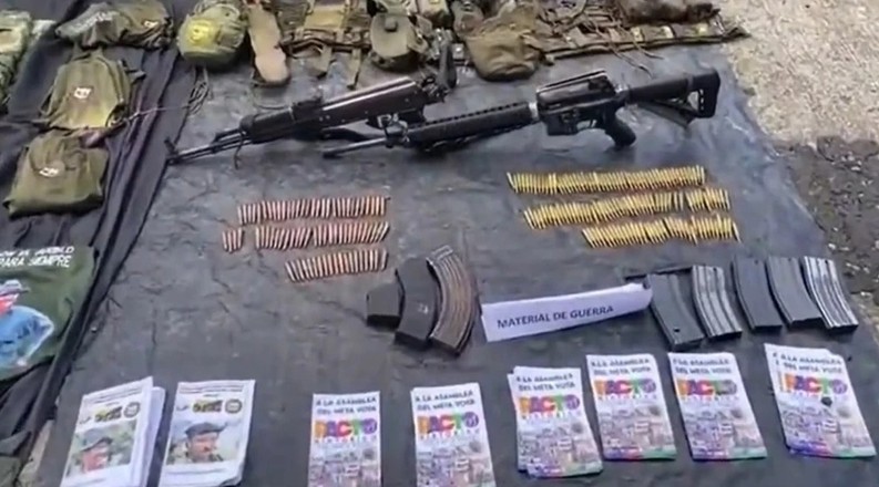 Autoridades del Meta encontraron publicidad del Pacto Histórico junto a material de guerra que sería de las disidencias