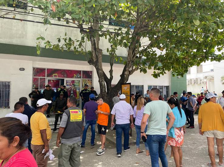 Escrutinios en medio de tensión en tres municipios de Sucre