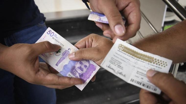 37 personas capturadas y mil 200 millones de pesos incautados por presuntos delitos electorales
