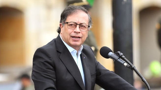 Petro le llama la atención a su gabinete por falta de resultados