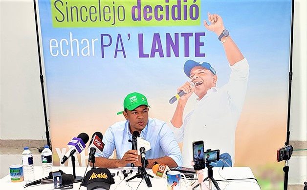 Alcalde electo, Yahir Acuña, le madrugó a su gestión