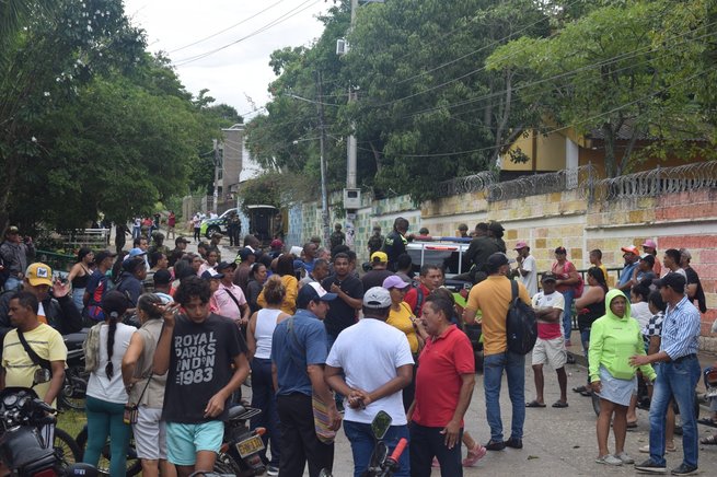 Poco avance de los escrutinos alteró a los morroanos, hay tensión