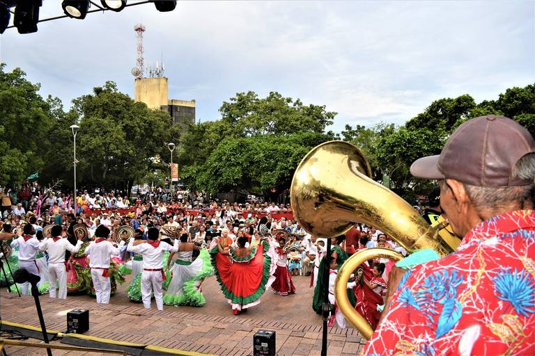 Sincelejo de fiesta con sus bandas y sus reinas