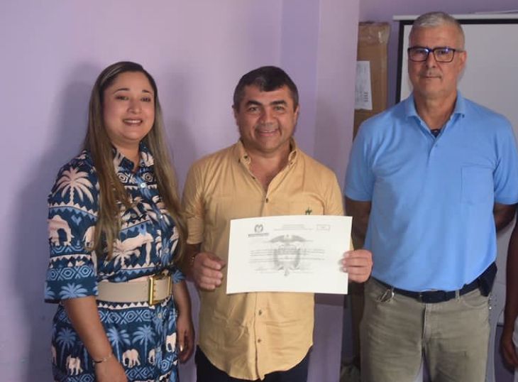 Jairo Balmaceda recibe la credencial como alcalde de Sahagún