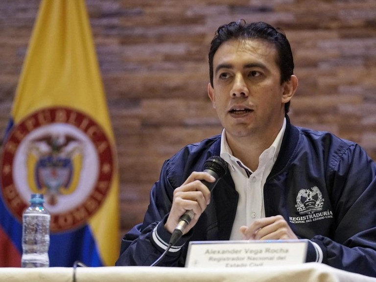 “Candidatos derrotados promovieron ataques contra la Registraduría”, Alexander Vega