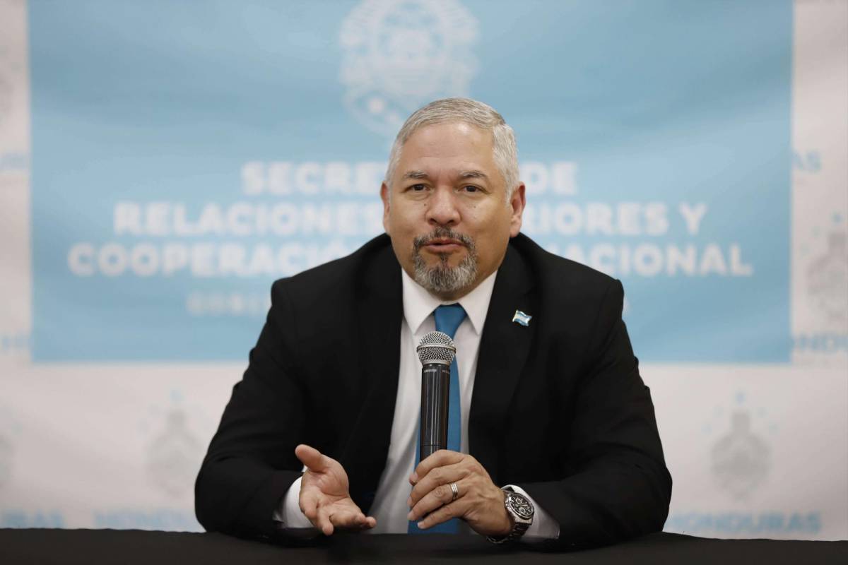 Honduras exige a senadores de EE.UU. que respeten su soberanía