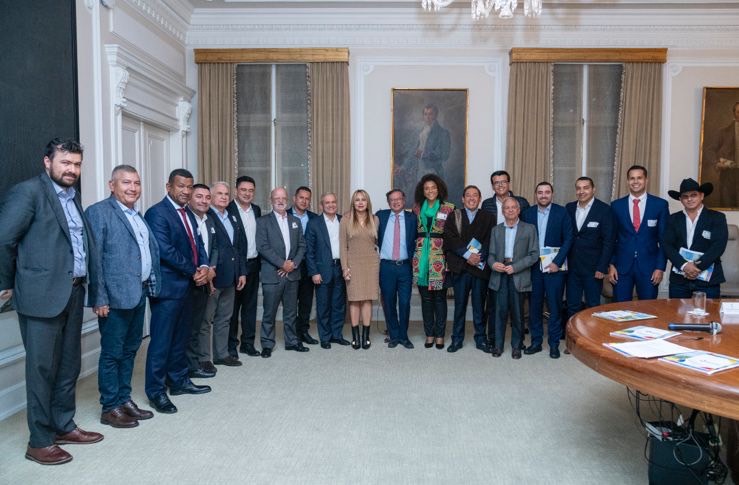 Petro se reunió en Bogotá con gobernadores electos aliados