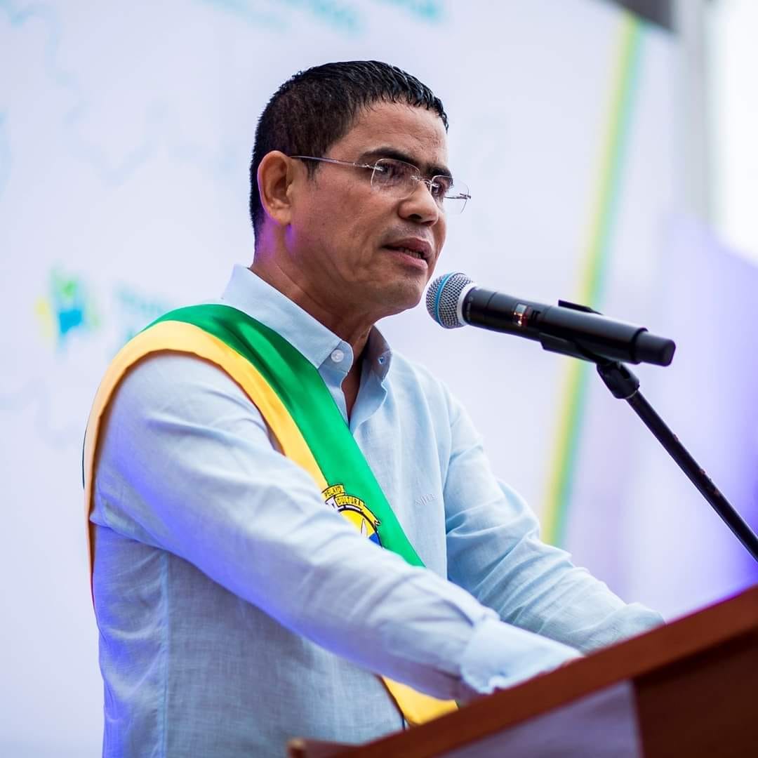 Levantan medida de suspensión a alcalde de San Pelayo