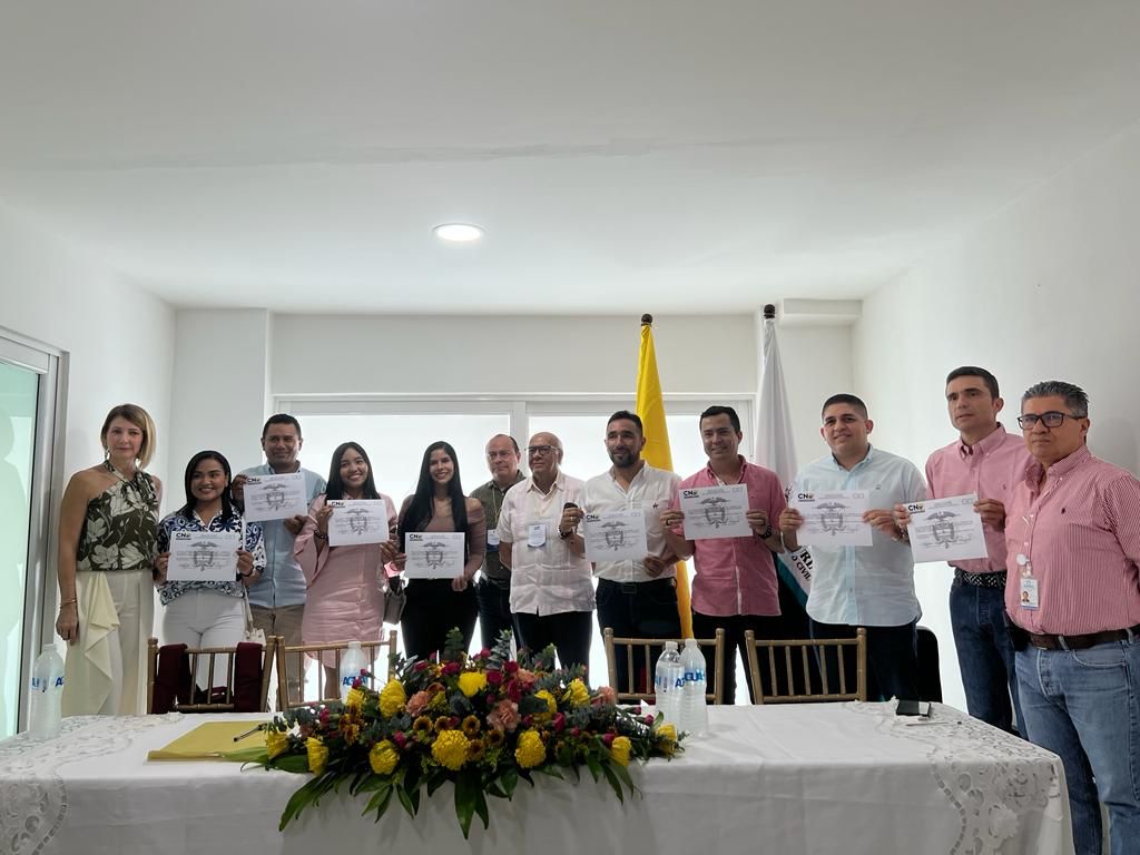 Entregan credenciales a los Diputados del departamento de Sucre