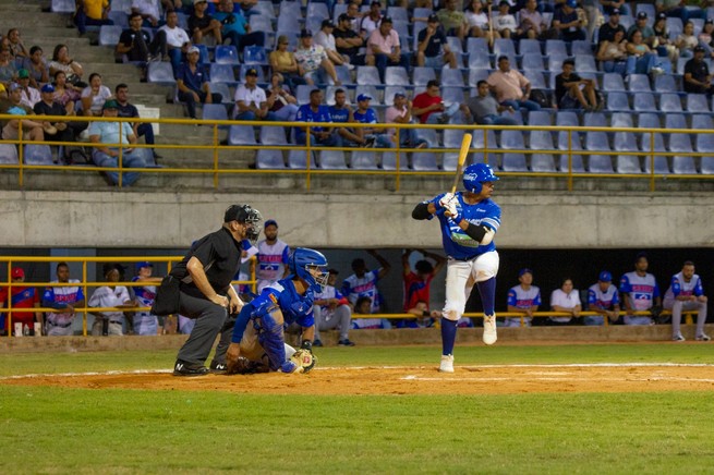 Vaqueros por la victoria ante Tigres