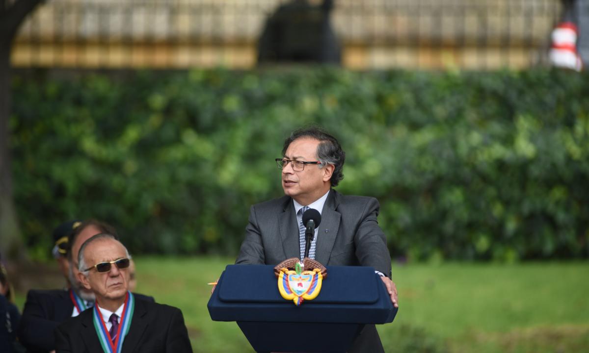 Presidente Petro firmó decreto de gratuidad para ingreso a las FF.MM.