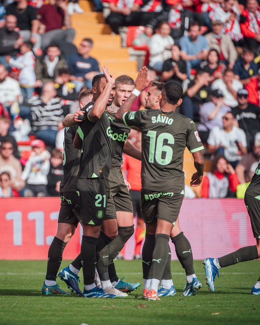 Saluden al líder: Girona lo dio vuelta ante el Rayo y sigue arriba en LaLiga