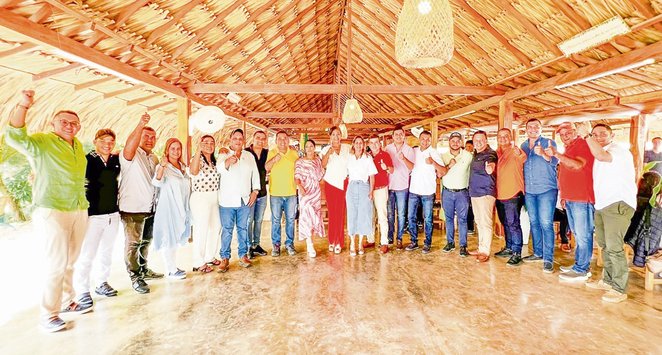 Gobernadora y alcaldes electos se reunieron