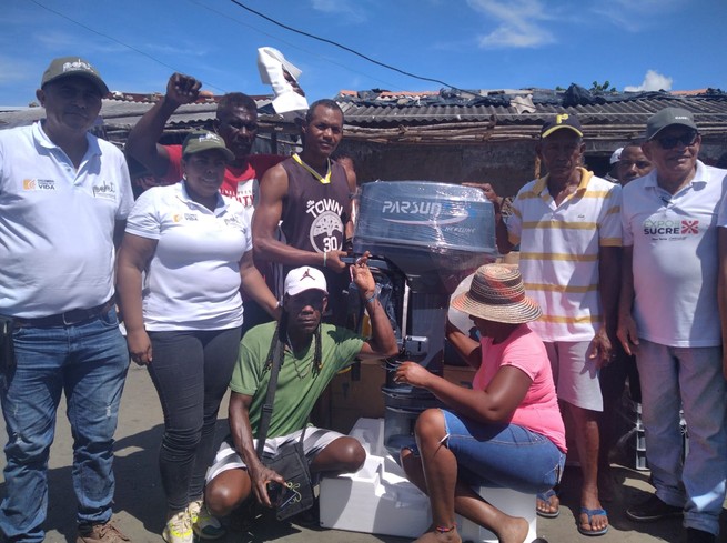 Con entrega de insumos se fortalece la pesca artesanal en Boca Cerrada, San Onofre