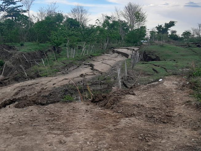 Restringen acceso a volcán en Puerto Escondido