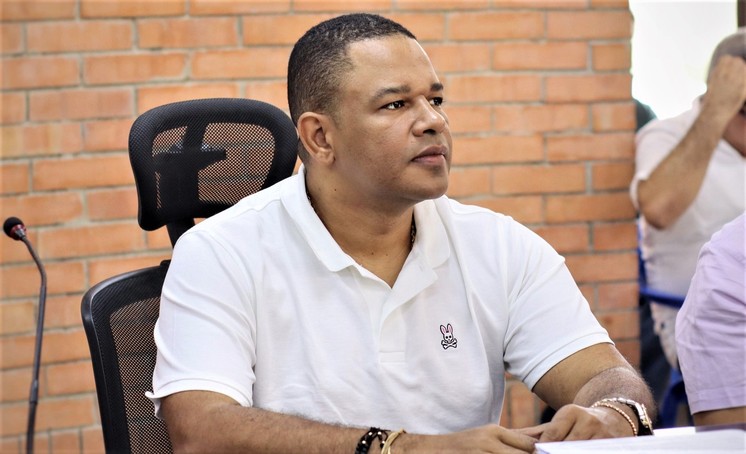 Ojo al pagadiario: diputado Yahir Acuña
