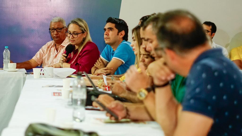 Gobernadora (el) comenzó empalme con Espinosa