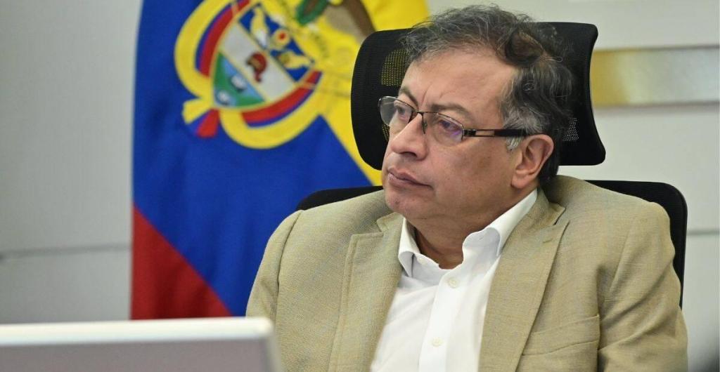 Petro invita al Centro Democrático a hablar sobre reforma a la salud