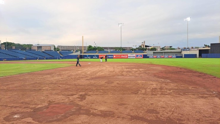 La lluvia no dejó jugar
