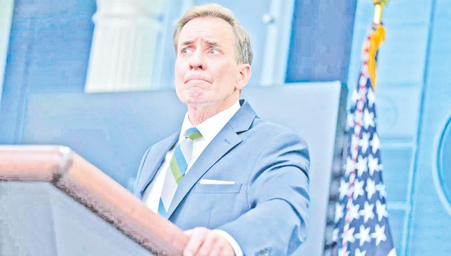 Advierte que ayuda a Ucrania peligra