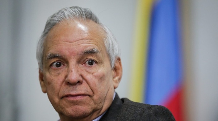 "Necesitamos que bajen las tasas en crédito de vivienda": ministro de Hacienda