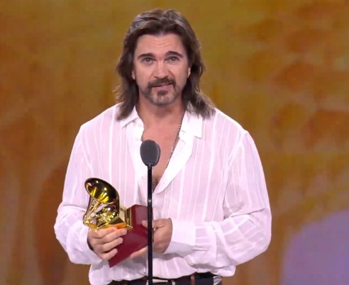 Juanes ganó el Grammy Latino al Mejor álbum pop/rock