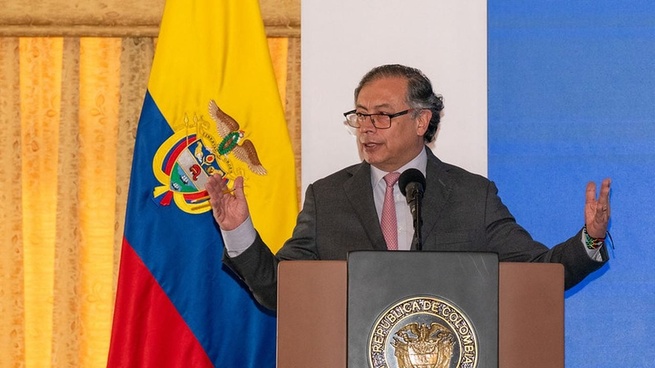 Atacó de frente a la Corte