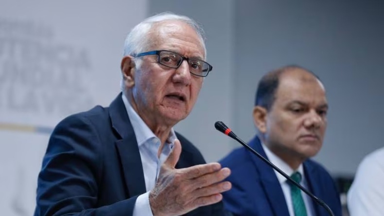 "Disfrutan del Gobierno y hacen oposición": Minsalud sobre la Alianza Verde