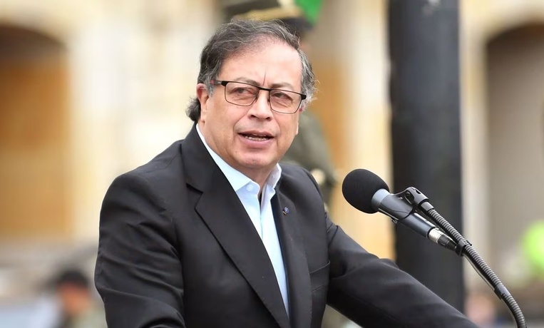 Presidente Petro desmiente salida de MinDefensa