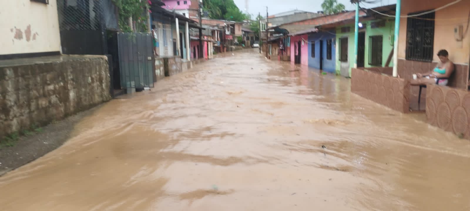 Desbordamiento del río Nechí generó emergencia en Antioquia
