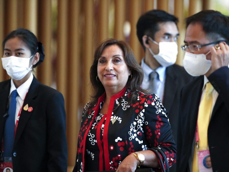 Fiscal general de Perú denuncia a presidenta Boluarte por muertes en protestas