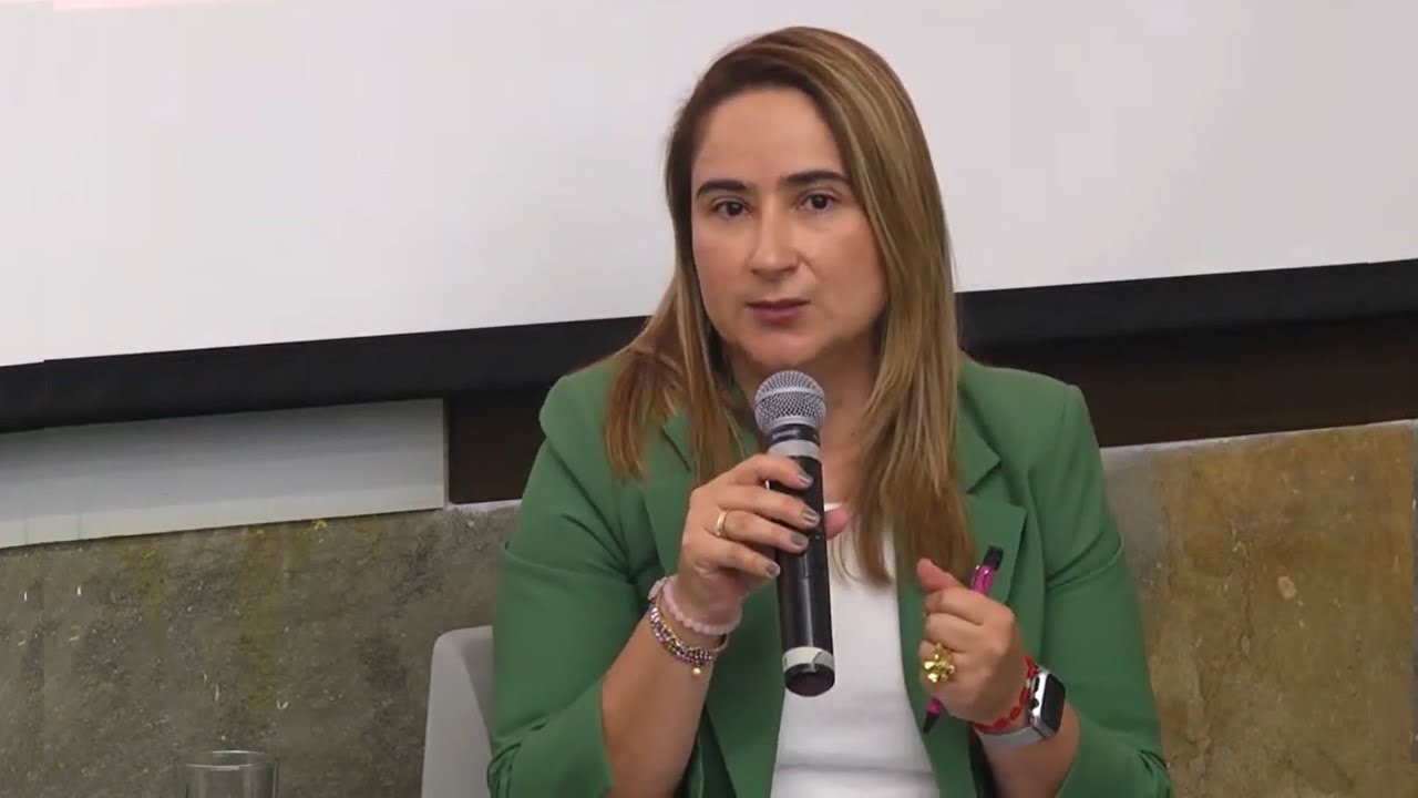 Imputan nuevo cargo por presunto peculado a exsecretaria de Educación de Medellín