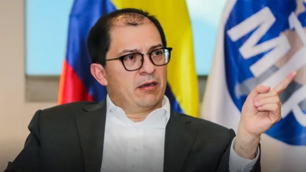Barbosa: Fiscalía no crea montajes ni carpetas secretas contra altos funcionarios del Estado