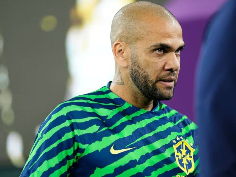 Piden 12 años de cárcel para Dani Alves por agresión sexual
