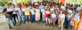 Productores reciben créditos