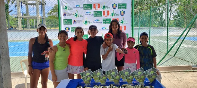 Los mejores del Torneo Grado 4 de Tenis en Sucre